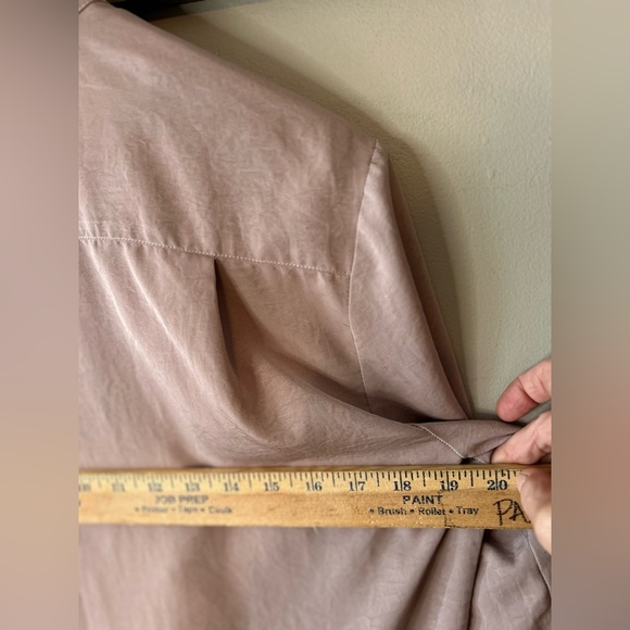 Vintage tuxedo pleated blouse - Picture 9 of 10